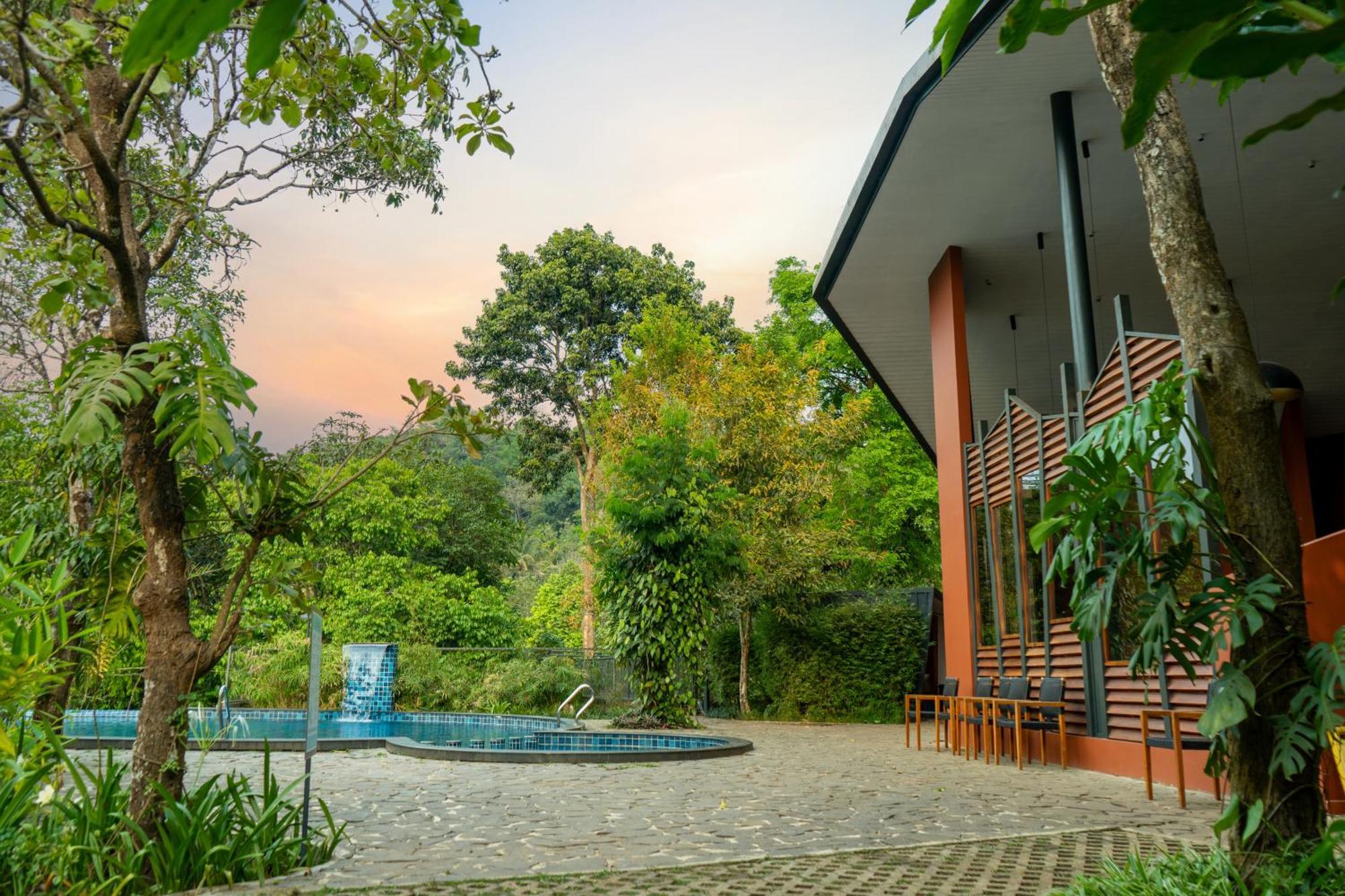 Vyna Hillock Resort And Spa Vythiri Bagian luar foto